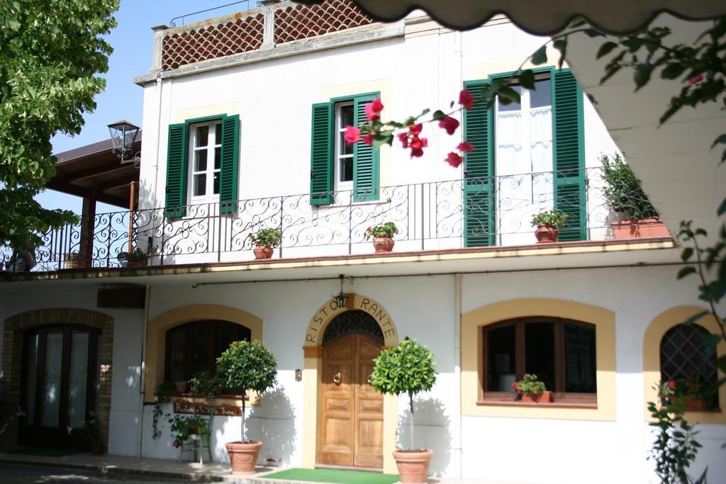 Agriturismo Villa Fiore Torano Nuovo Exterior foto